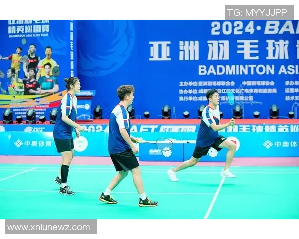 成都羽毛球队整体表现分析：压制与失误的双重影响探讨